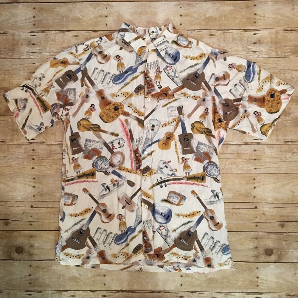 Tori Richard Hawaiian Men’s size LT